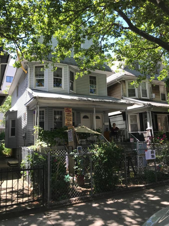 Classical American Homestay House New York Exterior photo