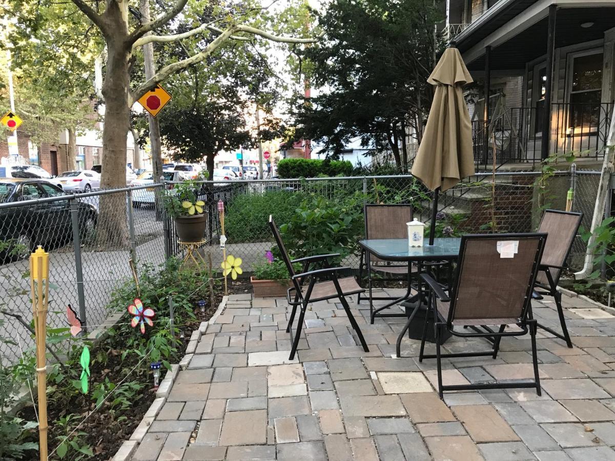 Classical American Homestay House New York Exterior photo